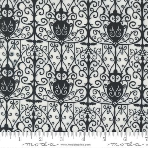 Spellbound - Fat Quarter (43143-11 Garden Gates Damask Ghost) by Sweetfire Road for Moda