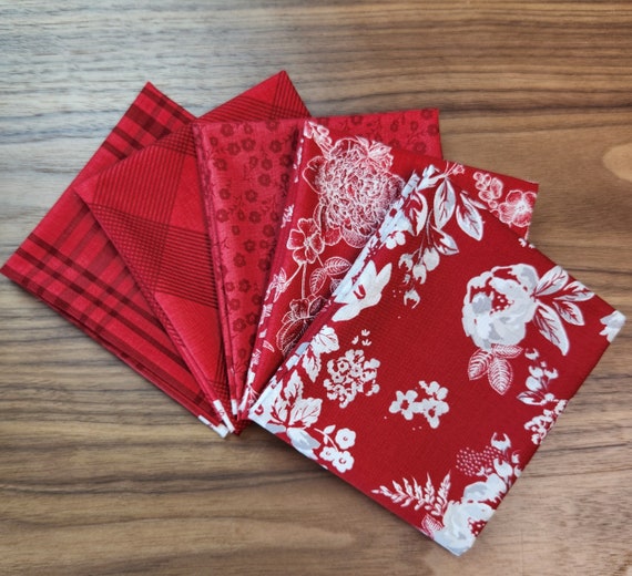 Heirloom Red-Fat Quarter Bundle (5 Red Fabrics) by My Mind's Eye for Riley Blake Designs