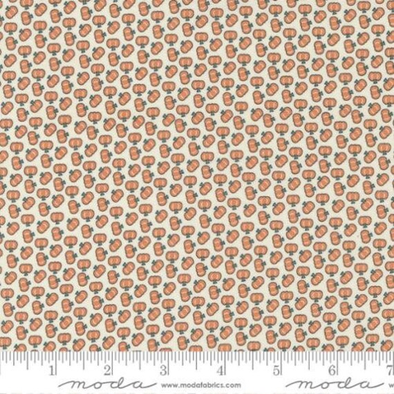 Owl O Ween-1/2 Yard Increments, Cut Continuously (31195-11 Pumpkin Patch Ghost) by Urban Chiks for Moda