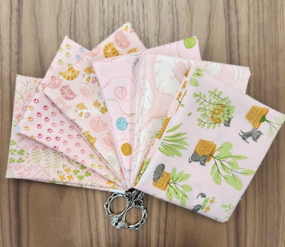 Here Kitty Kitty-Fat Quarter Bundle (6 Pink Fabrics) by Stacy Iest Hsu for Moda