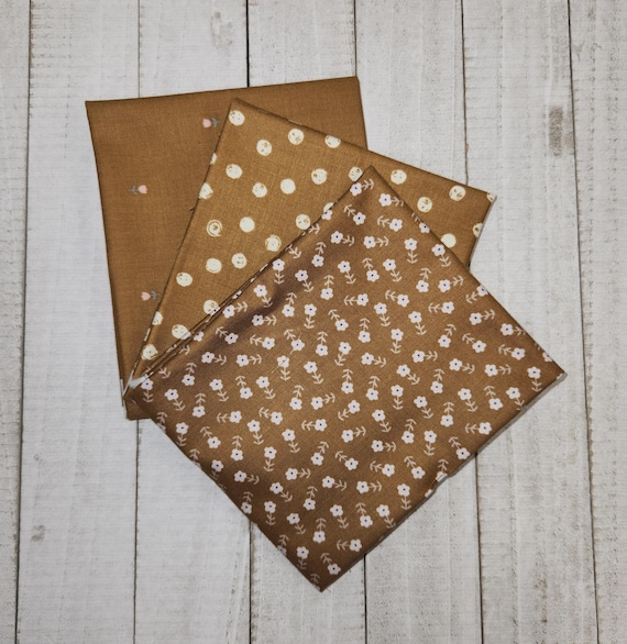 Blush 'n Butterscotch - Fat Quarter Bundle (3 Cinnamon Fabrics) Simple Simon & Company for Riley Blake Designs