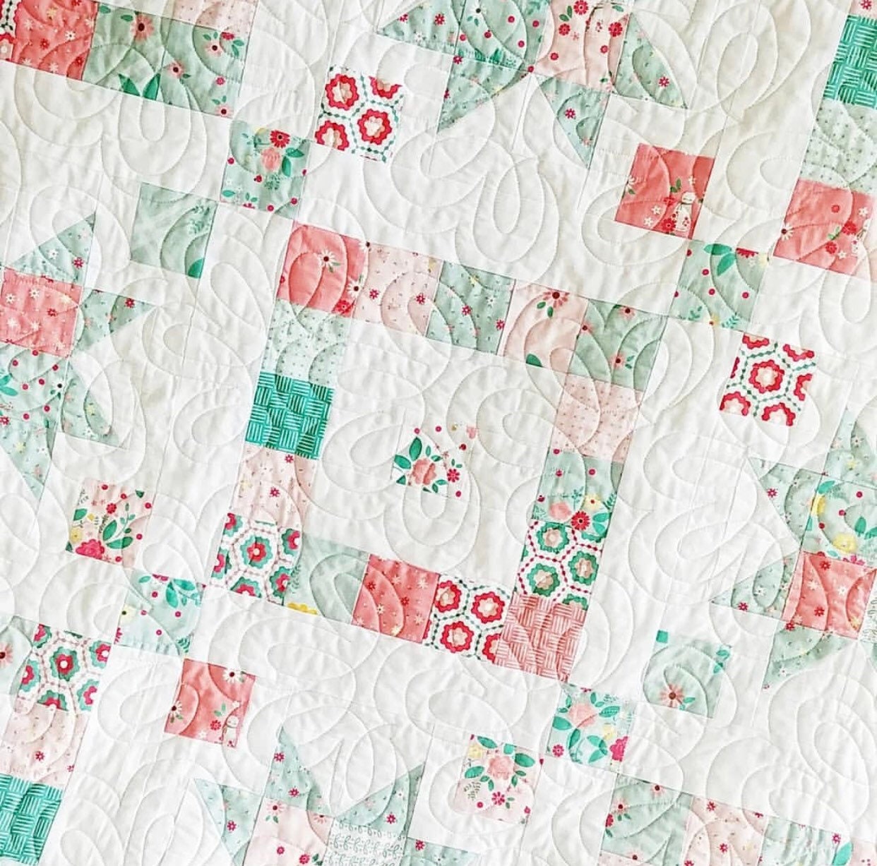 Rose Lane by Beverly McCullough for Riley Blake Designs C8674 White