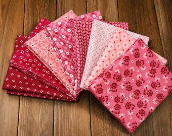Berry & Sage - Fat Quarter Bundle (8 Coral/Tea Rose/Frosting Fabrics) by Lori Holt for Riley Blake Designs