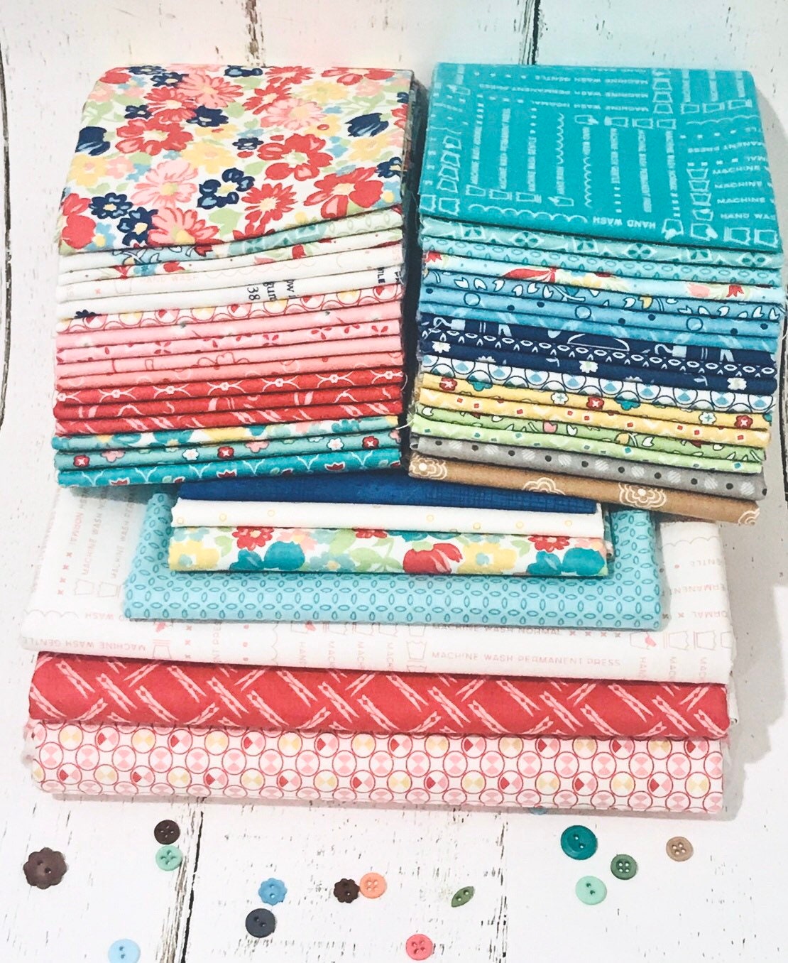 Vintage Housewife Sew Simple Shapes by Lori Holt of Bee in My