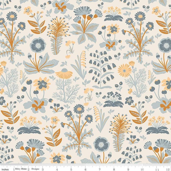 The Old Garden-1/2 Yard Increments, Cut Continuously (C14230 Dearle Main Cream) by Danelys Sidron for Riley Blake Designs