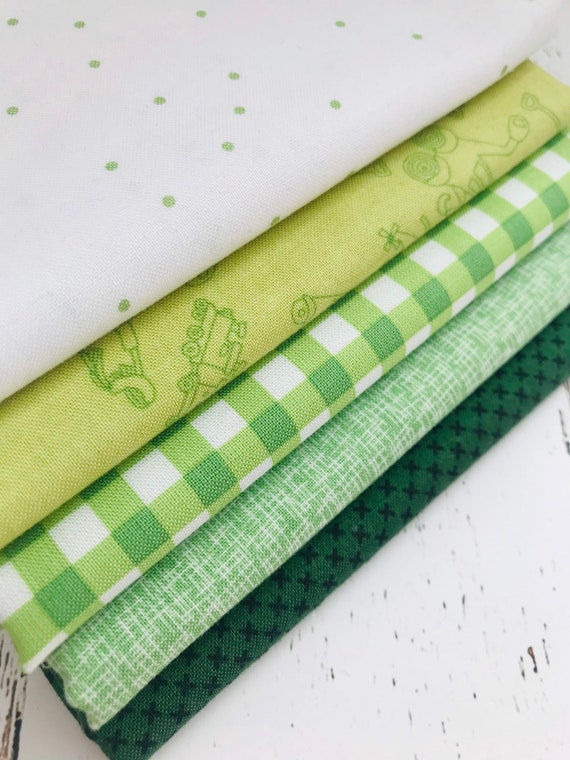 Basics - Half Yard Bundle (5 Green Fabrics) for Riley Blake Designs