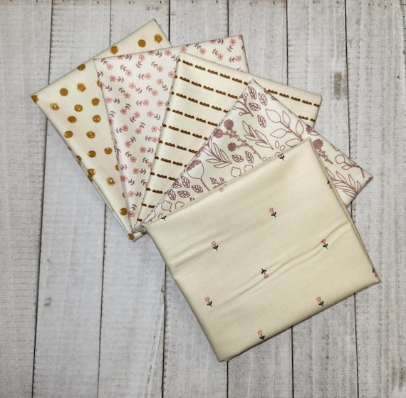 Blush 'n Butterscotch - Fat Quarter Bundle (5 Cream Fabrics) Simple Simon & Company for Riley Blake Designs
