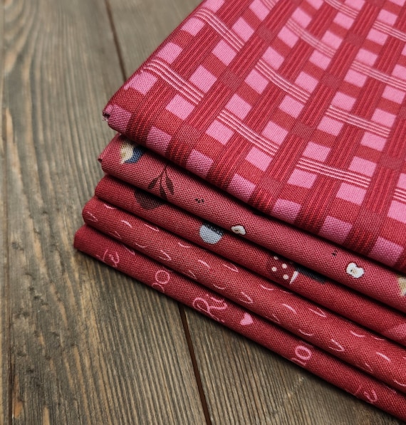 To Grandmother's House-Half Yard Bundle (5 Berry Fabrics) by Jennifer Long for Riley Blake Designs