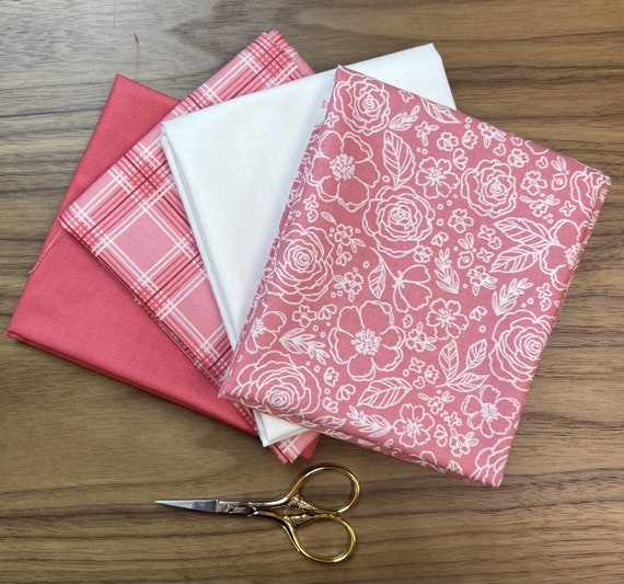 My Valentine - Fat Quarter Bundle (4 Coral Fabrics) by Echo Park Paper Co for Riley Blake Designs