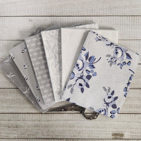 Blue Jean- Fat Quarter Bundle (6 White/Gray Fabrics) by Christopher Thompson for Riley Blake Designs