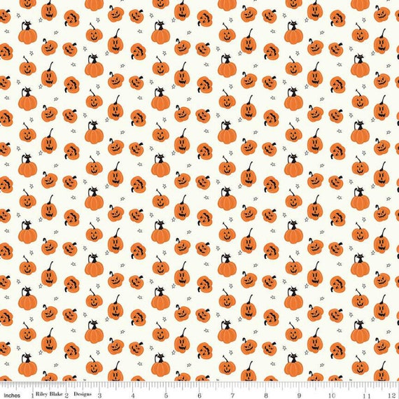 Beggar's Night - 1/2 Yard Increments, Cut Continuously (C14505 Pumpkins Cream) by Sandy Gervais for Riley Blake Designs