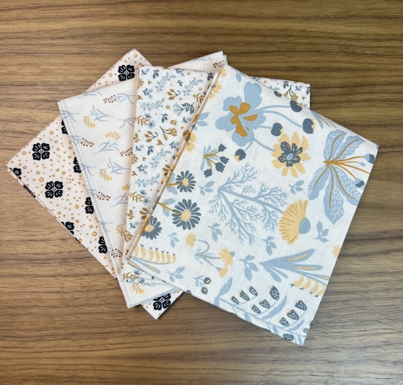 The Old Garden-Fat Quarter Bundle (4 Cream Fabrics) by Danelys Sidron for Riley Blake Designs