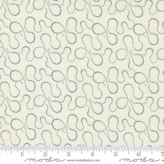 Mix It Up- 1/2 Yard Increments, Cut Continuously (33702-11 Porcelain Black) by Moda