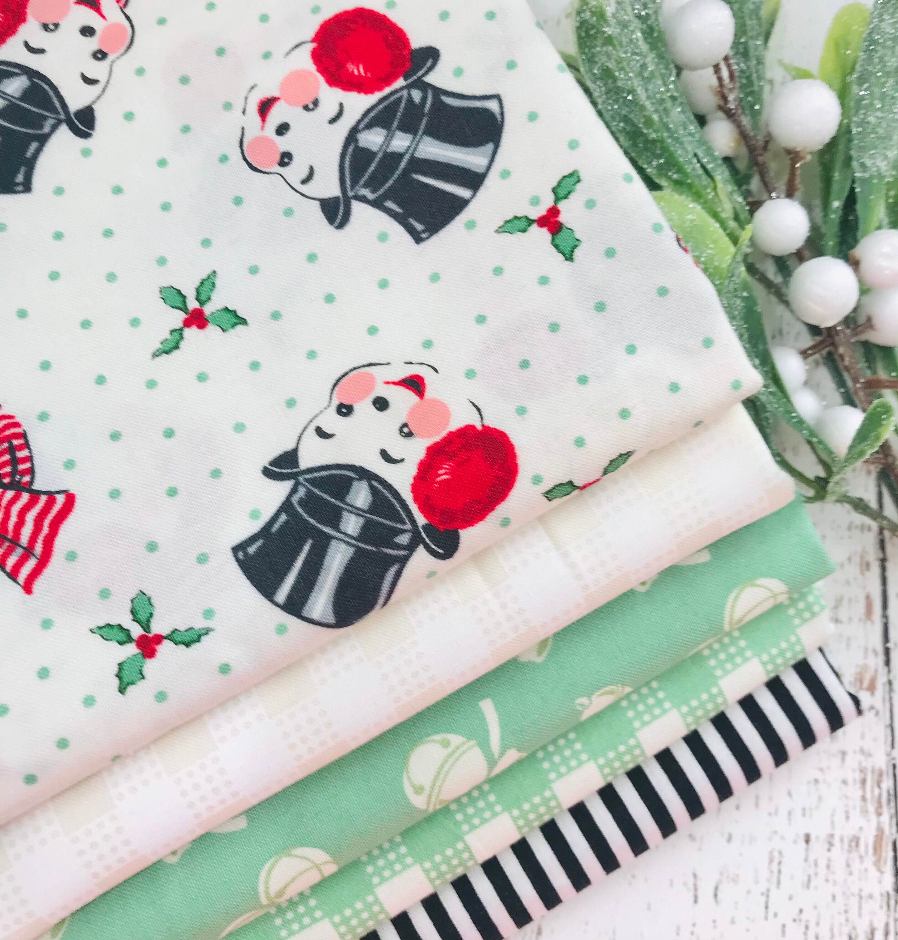 Sweet Christmas 1/2 Yard Bundle (5 Fabrics) by Urban Chiks for Moda