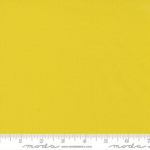 Bella Solids - 1/2 Yard Increments, Cut Continuously (9900-211 Citrine) Moda