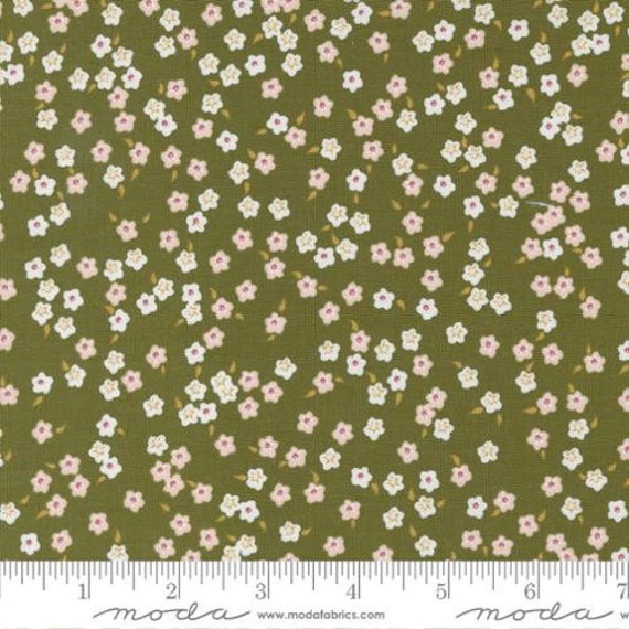 Evermore-1/2 Yard Increments, Cut Continuously (43154-14 Forget Me Not Ditsy Fern) by Sweetfire Road for Moda