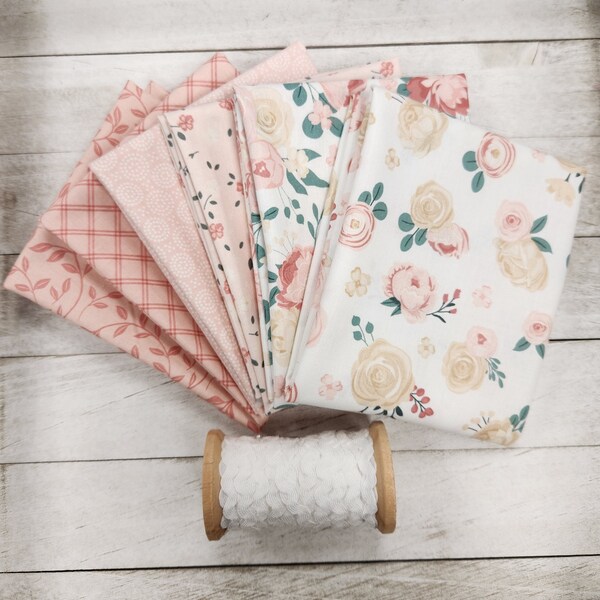 At First Sight - Fat Quarter Bundle (5 Cream/Blush fabrics) by Dani Mogstad for Riley Blake Designs