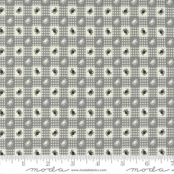 Owl O Ween-1/2 Yard Increments, Cut Continuously (31194-18 Spider Gingham Checks Fog) by Urban Chiks for Moda