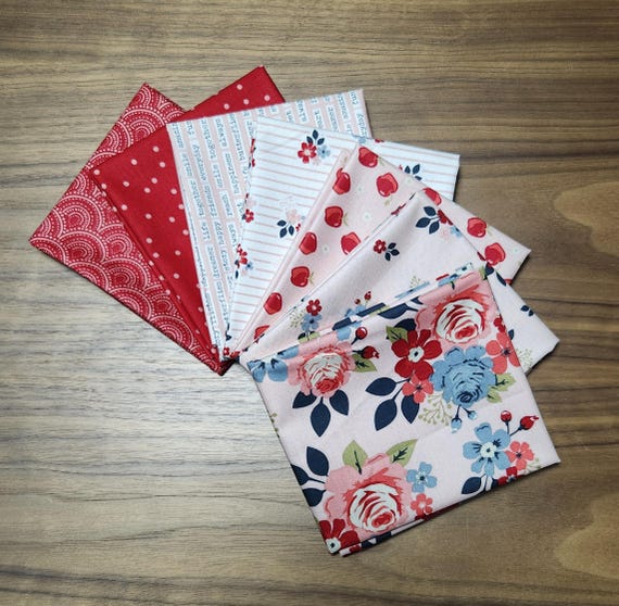 Vintage Charm - Fat Quarter Bundle (7 Blush/Red Fabrics) by Dani Mogstad for Riley Blake Designs