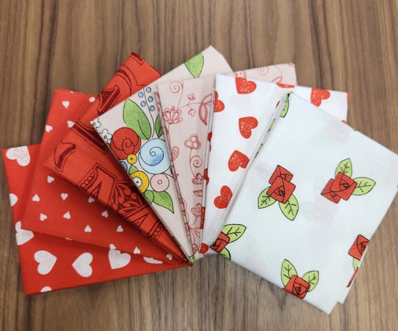 Be Mine Valentine-Fat Quarter Bundle (7 Fabrics) by J. Wecker Frisch for Riley Blake Designs