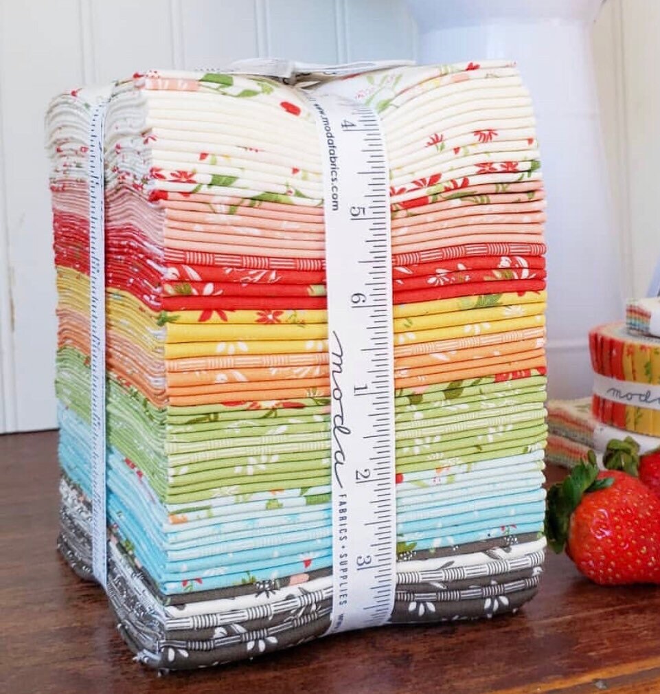 Fat Quarter Bundle (12 Fabrics) Summer Sweet by Sherri and Chelsi for Moda
