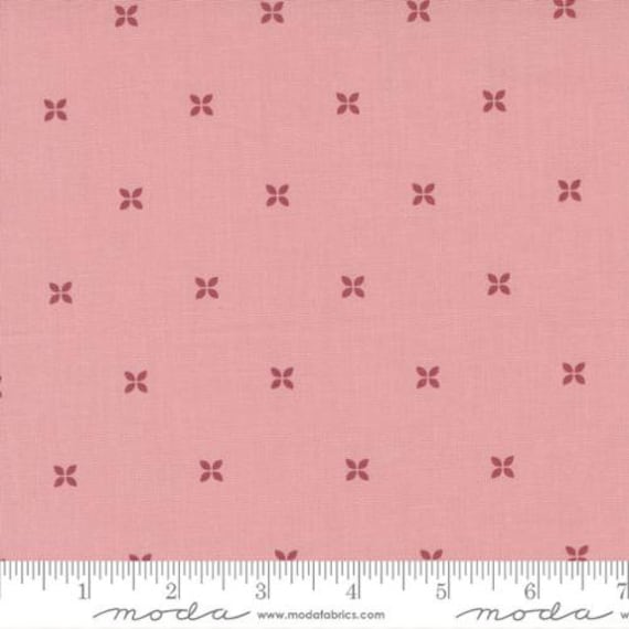 Sunnyside-1/2 Yard Increments, Cut Continuously (55282-19 Nesting Coral) by Camille Roskelley for Moda