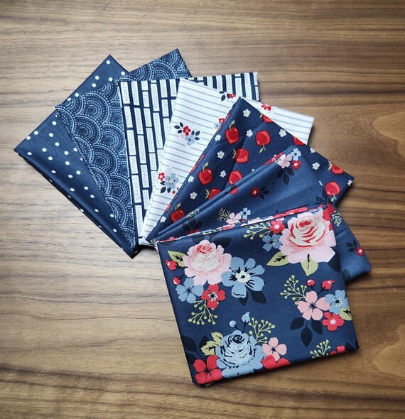 Vintage Charm - Fat Quarter Bundle (7 Midnight Fabrics) by Dani Mogstad for Riley Blake Designs