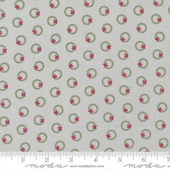 Christmas Eve-1/2 Yard Increments, Cut Continuously (5183-12 Wreath Dots Silver) by Lella Boutique for Moda