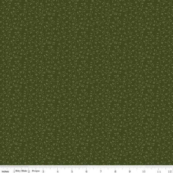 Floret - Fat Quarter (C675 Chive) by Gerri Robinson of Planted Seed Designs for Riley Blake Designs