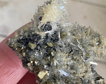 【金運・仕事運上昇】太陽放射！ミニタイチンルチル・ガーデン入スフィア⭐️ R182 金運・仕事運上昇】太陽放射・タイチンルチル！原石⭐️R187 金運