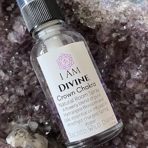 I Am Divine Crown Chakra Natural Spray - Lilac, Amethyst, Hydrangea, Essential Oil Perfume