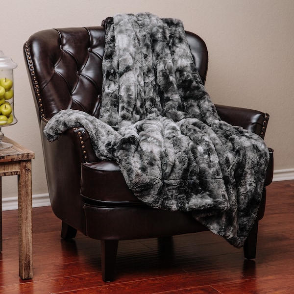 Chanasya Wolf Fuzzy Faux Fur Throw Blanket