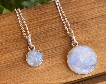 Moon Face Necklace For Men Women- Tiny Moonstone Carved Pendant -Dainty Round Moonstone Silver Necklace-Moon Goddess- Face of The Moon-Gifts