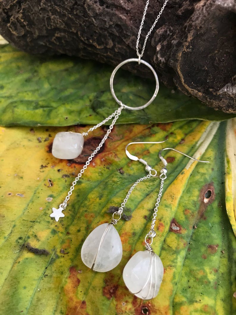 Moonstone necklace dangly star and circle moonstone lariat natural gemstone moonstone chunky crystal handmade Tassel necklace for her women