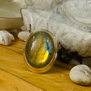 Sterling Silver Labradorite Ring for Men Women -Size 7 Labradorite Boho Ring-Green Red Fire Labradorite Ring-Third Eye Healing Gemstone Ring