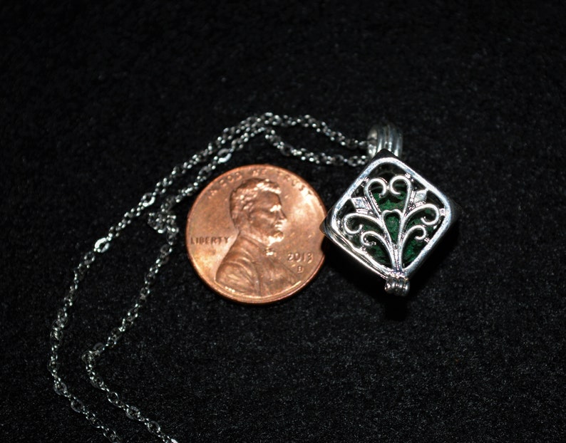 Silver Square diffusormedaljong, aromaterapihalsband, majsstjälkdesign, stålhänge, eterisk olja, burstil, fantasi, VioletOpal bild 4