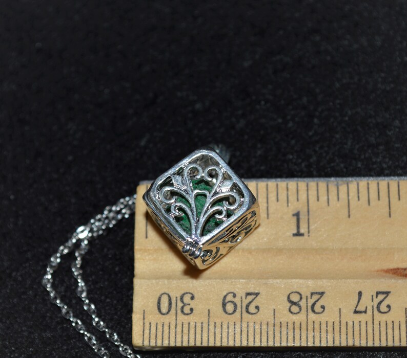 Silver Square diffusormedaljong, aromaterapihalsband, majsstjälkdesign, stålhänge, eterisk olja, burstil, fantasi, VioletOpal bild 6