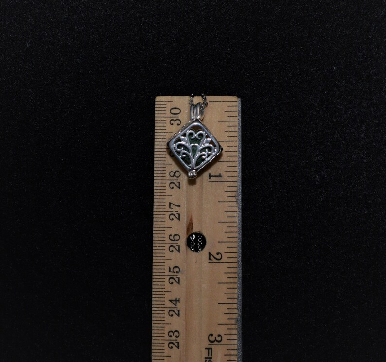 Silver Square diffusormedaljong, aromaterapihalsband, majsstjälkdesign, stålhänge, eterisk olja, burstil, fantasi, VioletOpal bild 3