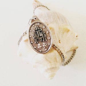 Miraculous Medal Necklace|  Catholic Medal| Catholic Jewelry| Catholic Necklace| Catholic Gift| Miracle Necklace| Confirmation gift