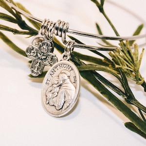 Saint Anthony Bangle| Patron Saint of lost and stolen articles| Confirmation gift| Catholic Bracelets| Catholic Jewelry| Catholic Bangle|
