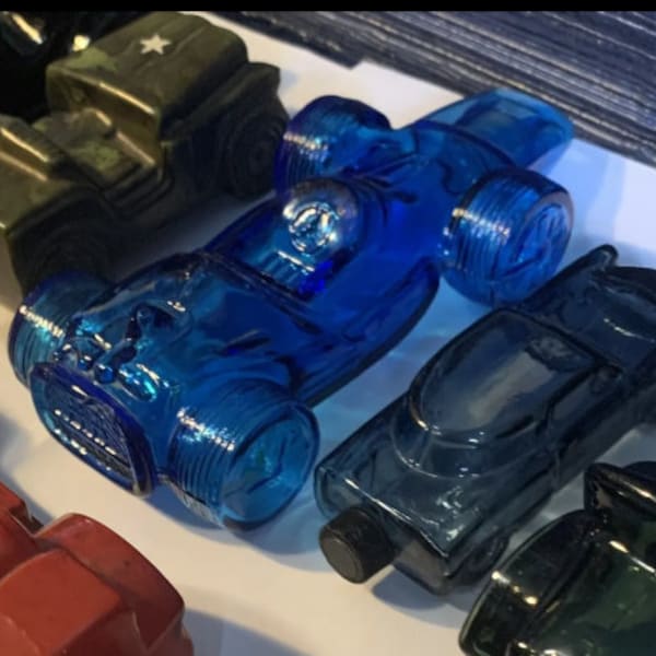 Vintage 70-80s Avon Red Blue Green Glass Cologne Car Decanter 6 Bottle Set Lot