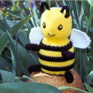 Bumble Bee - PDF Knitting Pattern - For Immediate Download