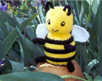 Bumble Bee - PDF Knitting Pattern - For Immediate Download