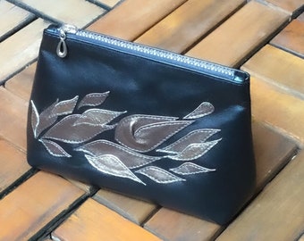 Leather Wedding bag, Make Up Bag for women, Cosmetic brush holder, Custom Leather Toiletry Bag with flowers