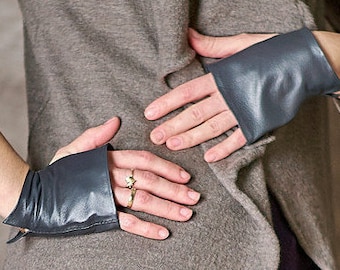 Gray leather gloves for women or men, high quality leather