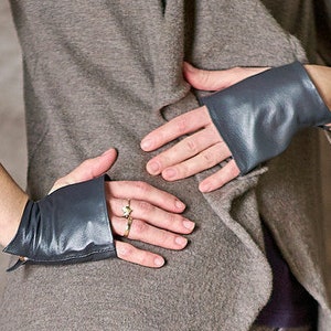 Leather fingerless gloves unisex, high quality genuine leather