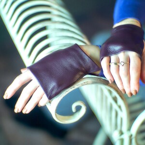 Leather gloves fingerless, Purple women elegant mittens, Mother's Day Gift image 6