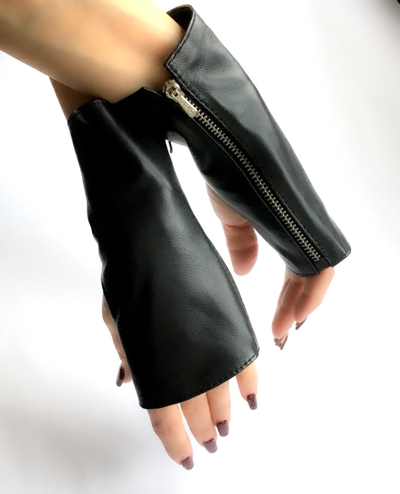 Leather gloves fingerless Gray Arm warmers Short gloves for Women or Men Black