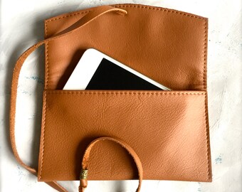Handmade Italian Leather iPhone Case: Camel Wallet Phone Holder
