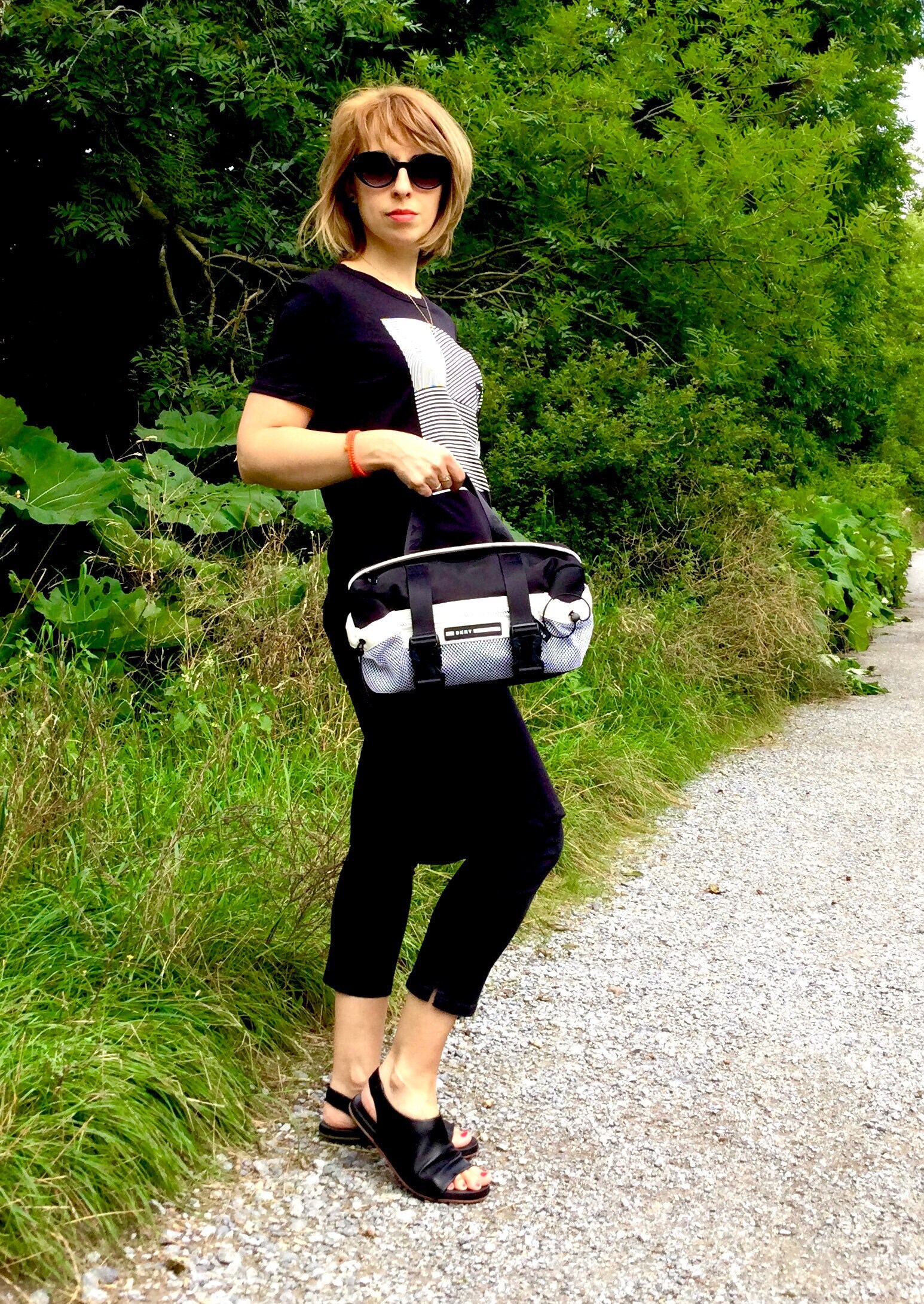 DONNA Karan DKNY sling bag in zwart-wit Unisex crossbody - Etsy België